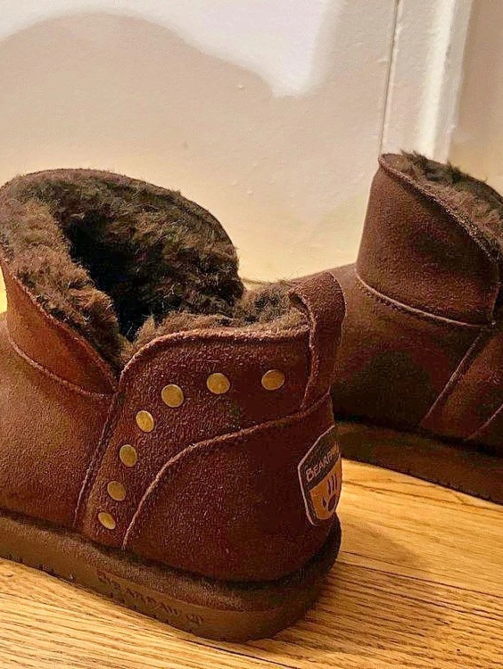 Bearpaw Twila Casual Suede Short Boot - size 8